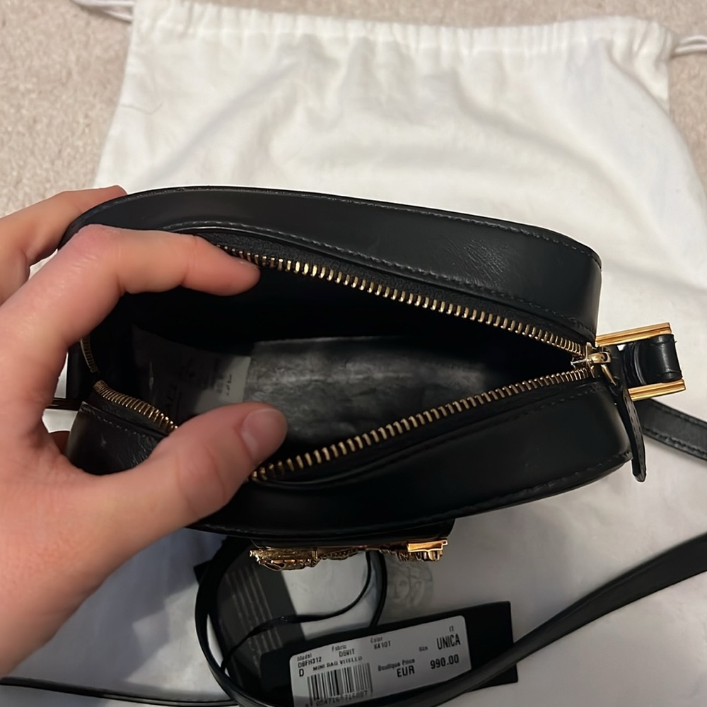 Versace Virtus camera bag - Picture 8 of 10
